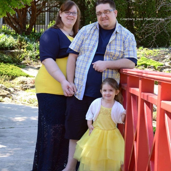 Meet your Posher, Nichole - Picture 4 of 8